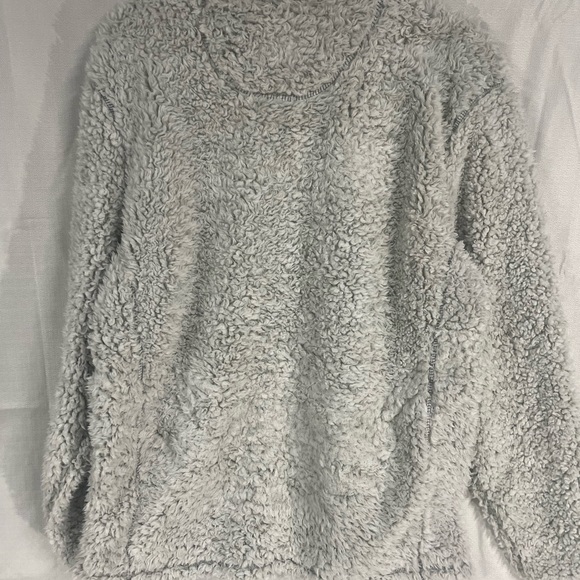 NWOT Southern Shirt Sherpa cozy pullover size med light gray/white - Picture 4 of 5